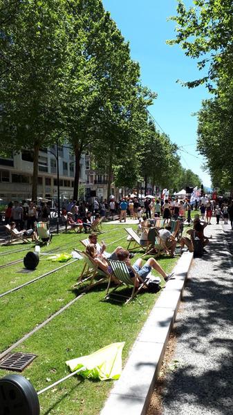 La Fête des Tuiles: a celebration of community and environmental groups on the Grenoble LRT lines last June
