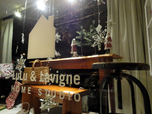 Decorations in the window of Lulu and Lavigne