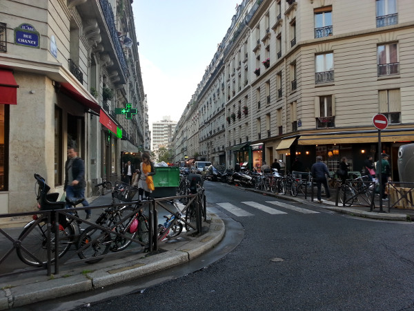 Bicycles parked at Rue Paul Bert and Rue Chanzy