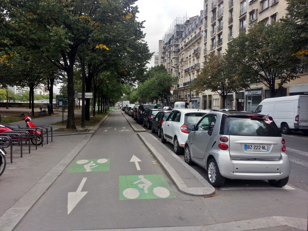 Parking-protected two-way cycle track