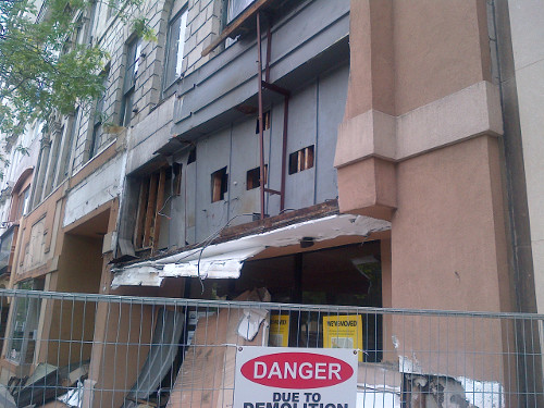 Facade removal at 18-28 King Street East (Image Credit: Kieran Dickson)