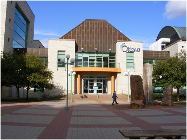 Ottawa City Hall. Architecture definitely not inspired by the Parliament Buildings (Image Credit: Wikepedia.org)