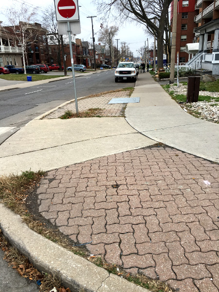 Bumpout at Wentworth and Delaware (Image Credit: Bob Berberick)