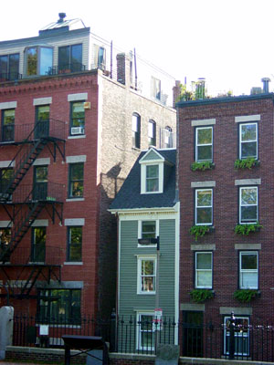 Narrowest house in Boston: 44 Hull St., opposite the Copp's Hill Cemetery in the North End, is just over ten feet wide