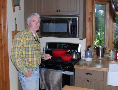 Dave's kitchen. The microwave and all other always-on electronic devices are on switchable power bars. 