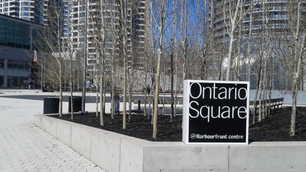 Ontario Square. A Square Designed by Committee?