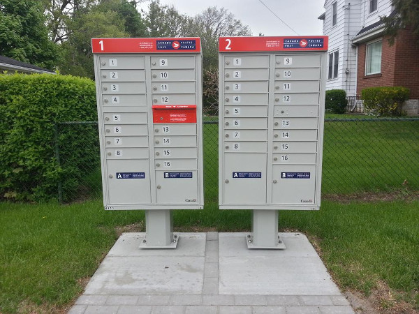 Canada post 'Community Mail Box' on Inverness near Knyvet (RTH file photo)