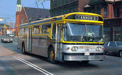 Electric bus on Wilson St. (Photo Credit: <http://ca.geocities.com/hsrtrolleys@rogers.com/Trolleys.html>)