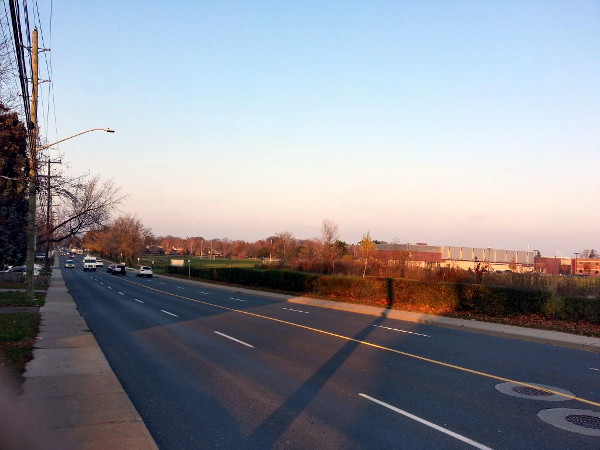 PM rush hour traffic on Garth Street, November 2015