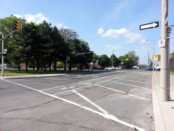 Hashed-off lane on Hess between York and Cannon (RTH file photo)