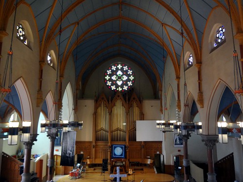 Another view of the main hall