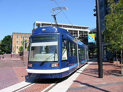 The 10 T low-floor tramcar in Portland, USA. (Image Credit: Railway-Technology.com)