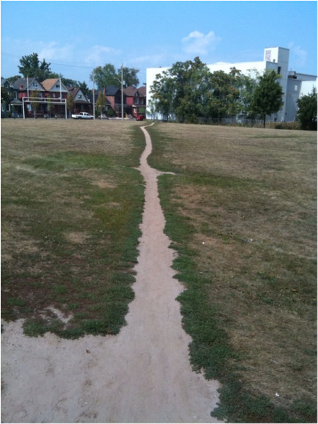 Desire path through Woodlands Park