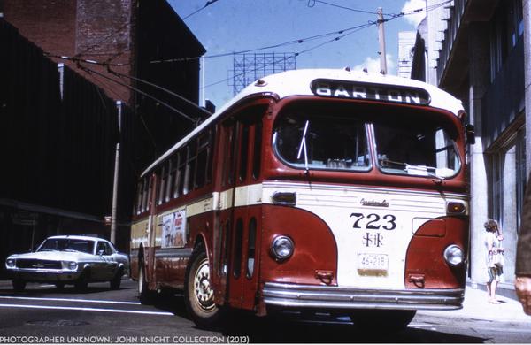 Electric trolleybus