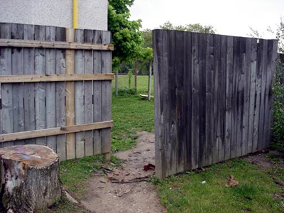 Friendly pedestrian gateway