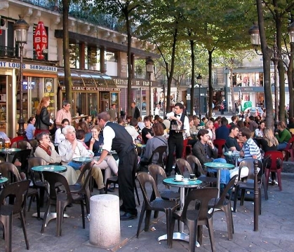 The streets of Paris are alive with people (photo credit: Skyscraper Page)