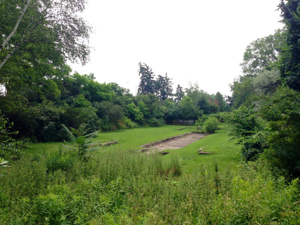 Sunken Gardens area