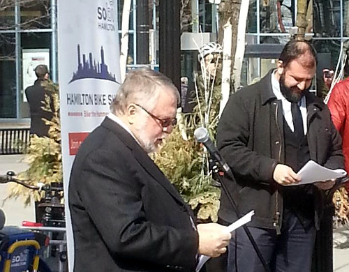 Minister Ted McMeekin, left, at Hamilton Bike Share launch with City of Hamilton transportation manager Peter Topalovic (RTH file photo)