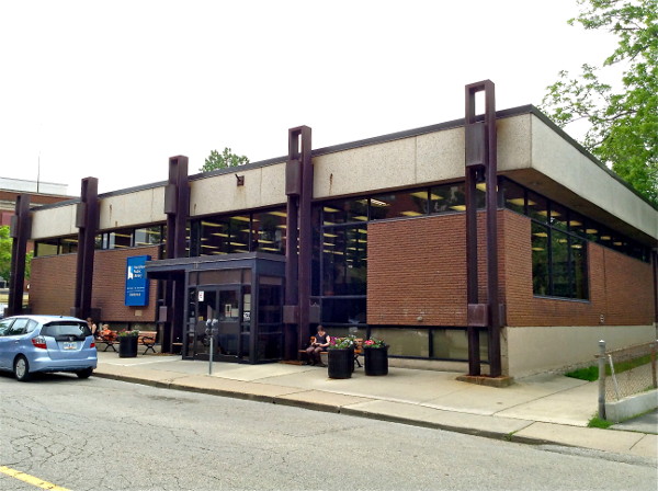 Dundas Library